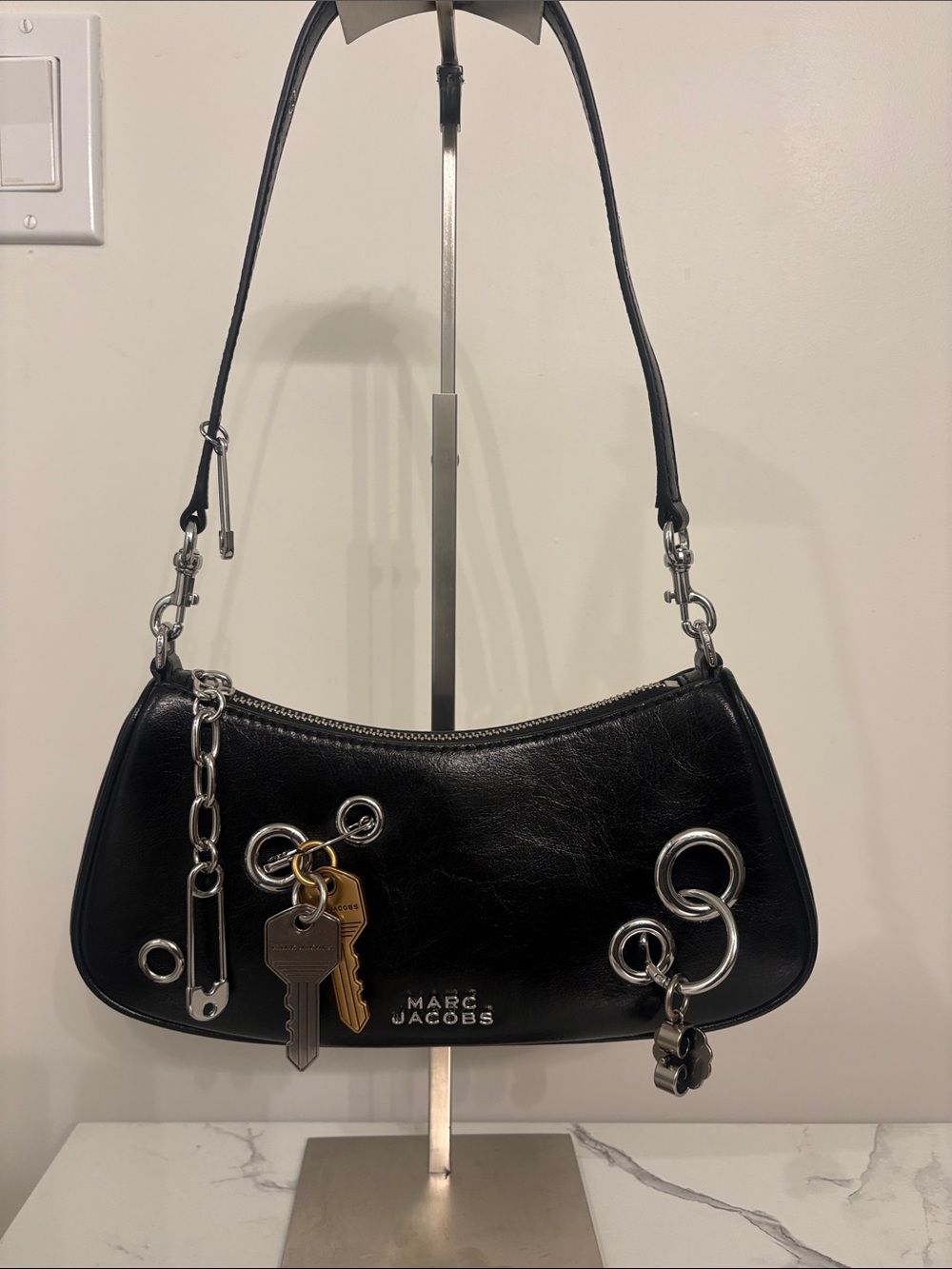 Mark Jacobs grommet shoulder bag